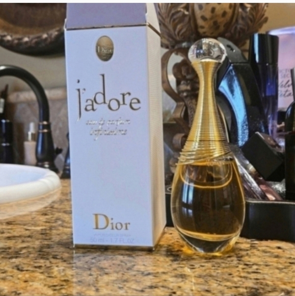Dior J'adore with Gold Accents - Picture 1 of 3